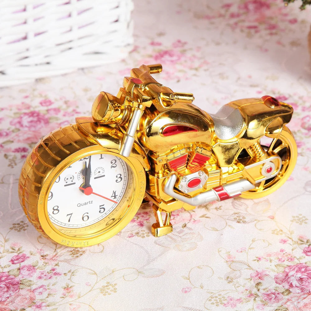 1pcs Creative Retro Motorcycle Model Alarm Clock Fashion Home Decoration Crafts 3D Railway Engine Figurines Home Decor Supplies